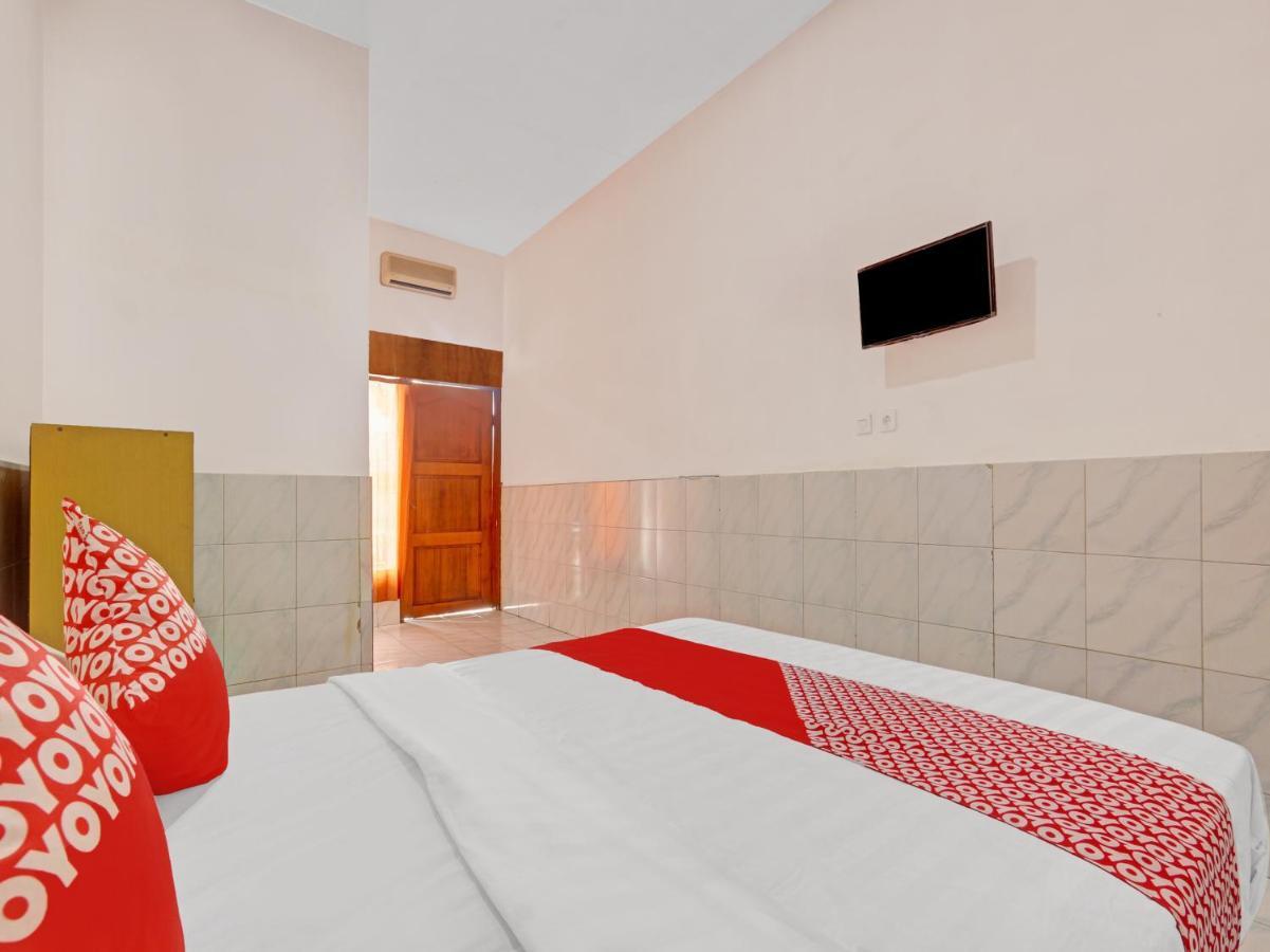 Oyo 90446 Hotel Pajang Indah Surakarta  Экстерьер фото