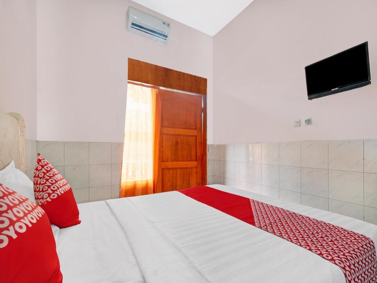 Oyo 90446 Hotel Pajang Indah Surakarta  Экстерьер фото